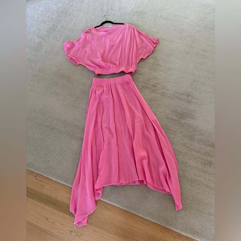 Stateside Pink Set   Top (medium) Skirt (Small)